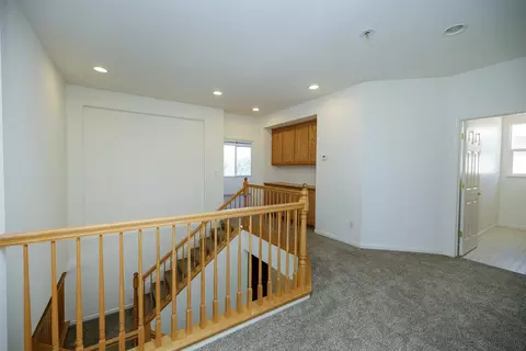 Entry Way - 4241 Glenhaven Dr, Tracy, CA 95377 photo 6 of 8