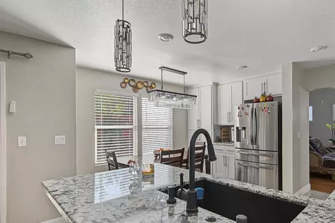Kitchen - 13562 Jasper Ct, Lathrop, CA 95330 photo 5 of 5