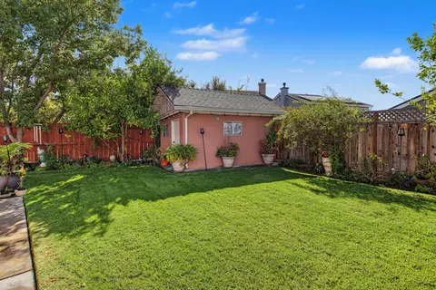 Exterior - 13562 Jasper Ct, Lathrop, CA 95330 photo 6 of 11