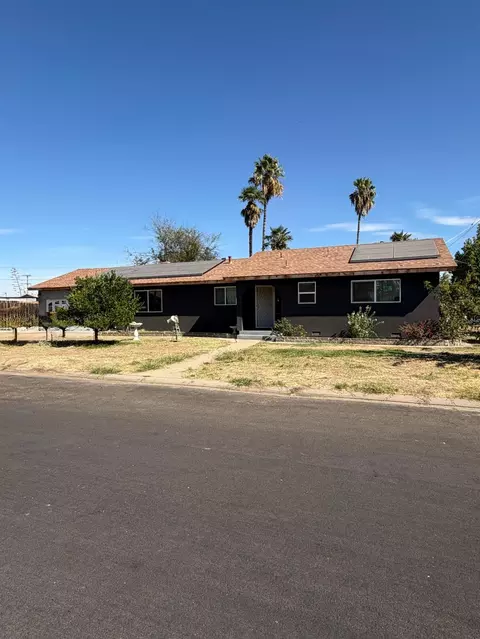 Exterior - 1671 Shirley Ct, Modesto, CA 95358 photo 2 of 5