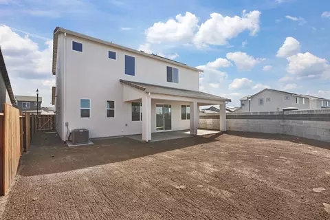 Exterior - 416 Vinal Dr, Manteca, CA 95337 photo 3 of 6
