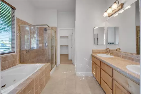 Bath - 8 Rock Ridge Ct, Copperopolis, CA 95228 photo 1 of 4