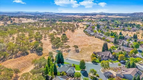 View/Area - 8 Rock Ridge Ct, Copperopolis, CA 95228 photo 2 of 9