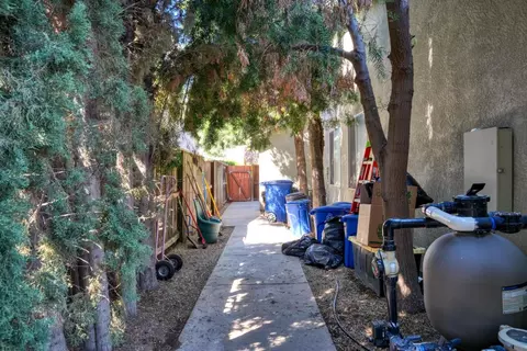 Exterior - 1812 Legend Dr, Modesto, CA 95357 photo 7 of 11