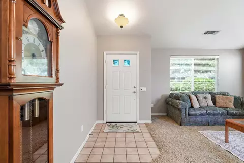 Entry Way - 1812 Legend Dr, Modesto, CA 95357 photo 1 of 4