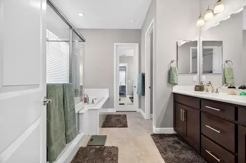 Entry Way - 2013 Van Ruiten Dr, Lodi, CA 95242 photo 1 of 8