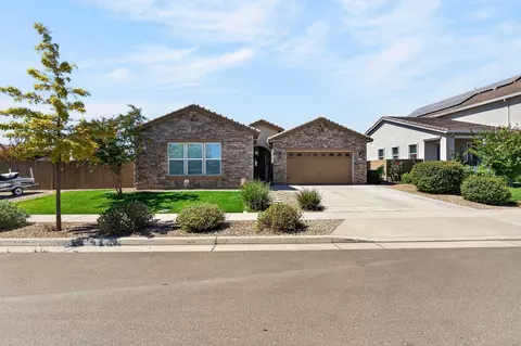 Exterior - 2013 Van Ruiten Dr, Lodi, CA 95242 photo 9 of 12
