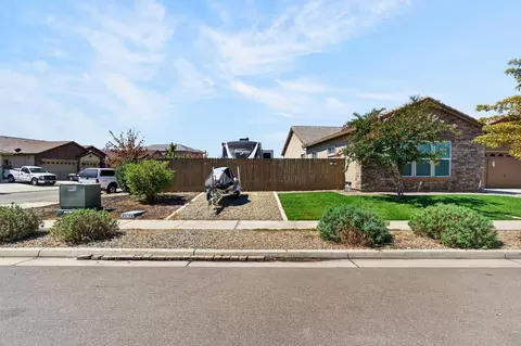 Exterior - 2013 Van Ruiten Dr, Lodi, CA 95242 photo 12 of 12