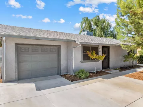 Exterior - 613 Summit Ct, Modesto, CA 95357 photo 1 of 10