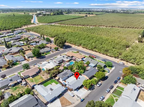 View/Area - 613 Summit Ct, Modesto, CA 95357 photo 5 of 7