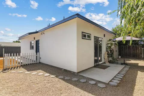Exterior - 613 Summit Ct, Modesto, CA 95357 photo 9 of 10