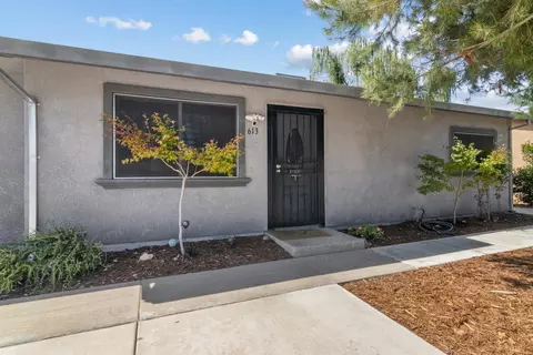Exterior - 613 Summit Ct, Modesto, CA 95357 photo 5 of 10