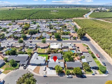 View/Area - 613 Summit Ct, Modesto, CA 95357 photo 4 of 7