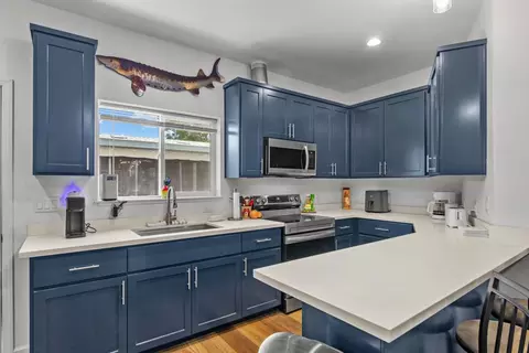 Kitchen - 613 Summit Ct, Modesto, CA 95357 photo 3 of 4