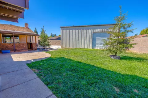 Exterior - 2760 Brooks Ct, Turlock, CA 95382 photo 7 of 13