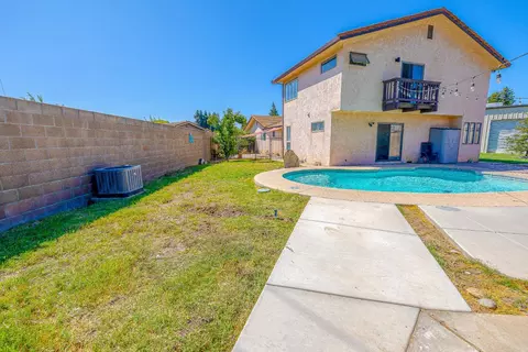 Exterior - 2760 Brooks Ct, Turlock, CA 95382 photo 4 of 13
