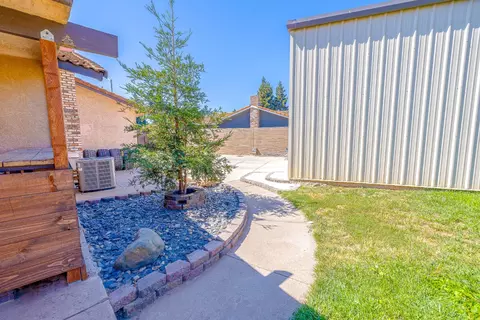 Exterior - 2760 Brooks Ct, Turlock, CA 95382 photo 8 of 13