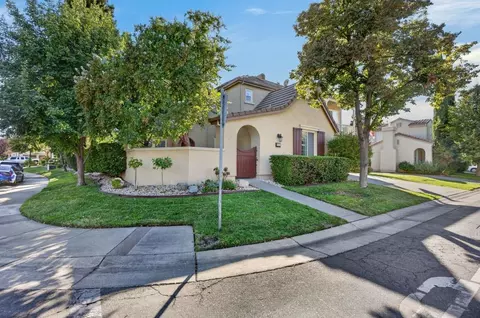 Exterior - 3824 Gresham Ln, Sacramento, CA 95835 photo 3 of 12