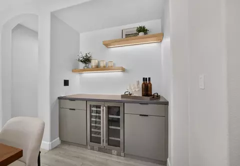 Dining - 3824 Gresham Ln, Sacramento, CA 95835 photo 5 of 6