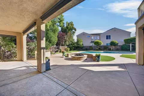 Exterior - 3824 Gresham Ln, Sacramento, CA 95835 photo 8 of 12