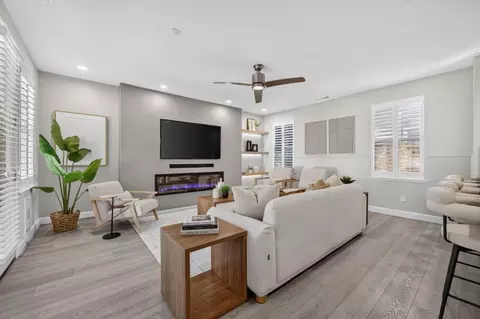Living - 3824 Gresham Ln, Sacramento, CA 95835 photo 3 of 4