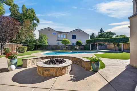 Exterior - 3824 Gresham Ln, Sacramento, CA 95835 photo 10 of 12