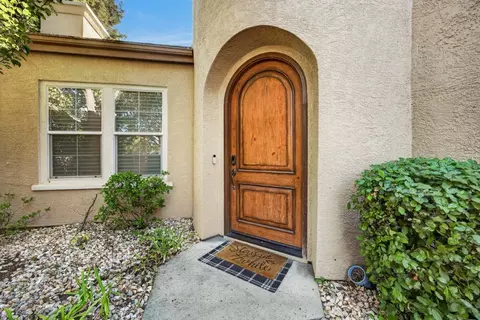 Entry Way - 3824 Gresham Ln, Sacramento, CA 95835 photo 1 of 11