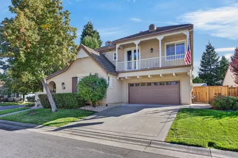 Exterior - 3824 Gresham Ln, Sacramento, CA 95835 photo 2 of 12
