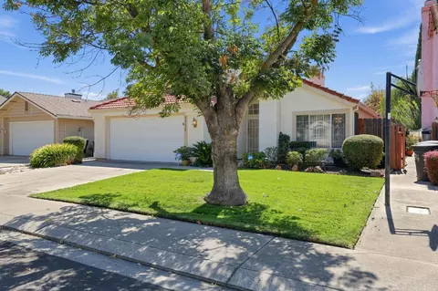 Exterior - 1732 Nighthawk Way, Modesto, CA 95358 photo 3 of 10