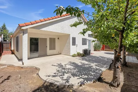 Exterior - 1732 Nighthawk Way, Modesto, CA 95358 photo 4 of 10