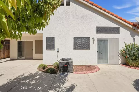 Exterior - 1732 Nighthawk Way, Modesto, CA 95358 photo 5 of 10