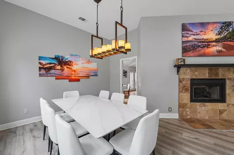 Dining - 4221 Copper Creek Dr, Modesto, CA 95355 photo 1 of 5