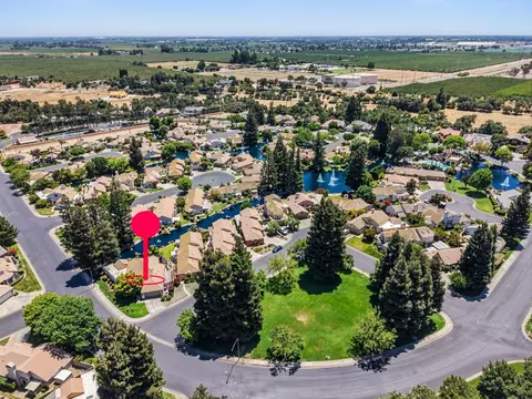 View/Area - 4221 Copper Creek Dr, Modesto, CA 95355 photo 9 of 10