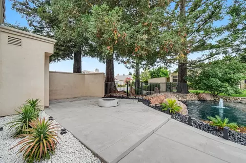Exterior - 4221 Copper Creek Dr, Modesto, CA 95355 photo 4 of 15