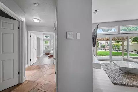 Entry Way - 4221 Copper Creek Dr, Modesto, CA 95355 photo 4 of 4