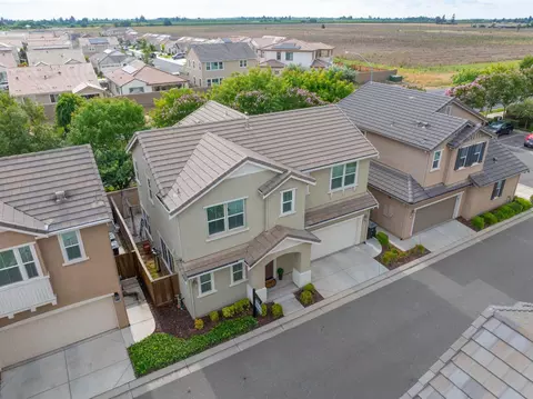 View/Area - 2204 Gallery Dr, Riverbank, CA 95367 photo 3 of 8