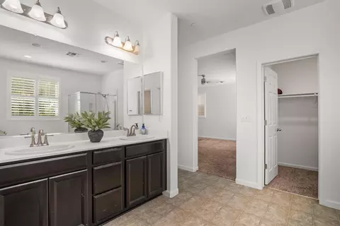 Entry Way - 2204 Gallery Dr, Riverbank, CA 95367 photo 11 of 11