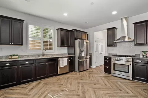 Kitchen - 2204 Gallery Dr, Riverbank, CA 95367 photo 1 of 2