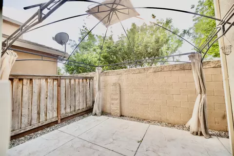 Exterior - 2204 Gallery Dr, Riverbank, CA 95367 photo 7 of 7