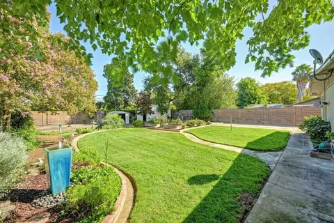 Exterior - 4913 Saint Lynn Ln, Carmichael, CA 95608 photo 14 of 21