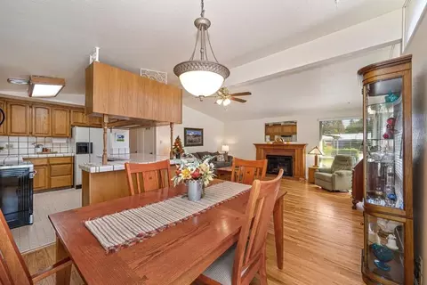 Dining - 4913 Saint Lynn Ln, Carmichael, CA 95608 photo 2 of 3
