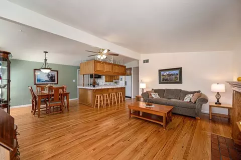 Living - 4913 Saint Lynn Ln, Carmichael, CA 95608 photo 1 of 4