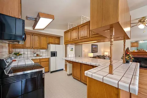 Kitchen - 4913 Saint Lynn Ln, Carmichael, CA 95608 photo 1 of 8