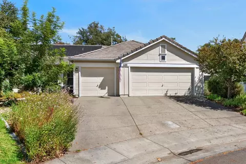 Exterior - 1904 Alicante St, Davis, CA 95618 photo 3 of 22