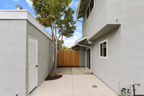 Exterior - 2111 E 8th St, Davis, CA 95618 photo 15 of 16