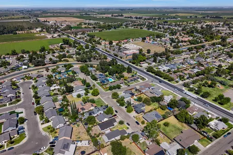View/Area - 1340 Bennett Ave, Dos Palos, CA 93620 photo 5 of 5