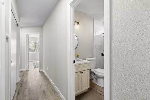 Entry Way - 1340 Bennett Ave, Dos Palos, CA 93620 photo 4 of 7