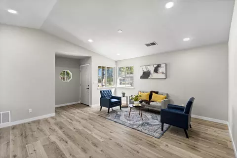 Living - 1340 Bennett Ave, Dos Palos, CA 93620 photo 2 of 2