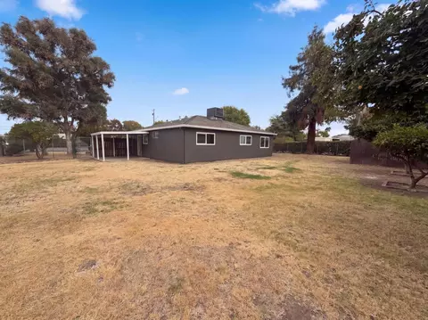 Exterior - 4198 George Ave, Olivehurst, CA 95961 photo 7 of 8