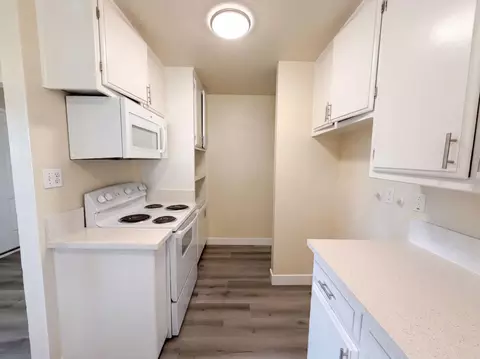 Kitchen - 4198 George Ave, Olivehurst, CA 95961 photo 3 of 3